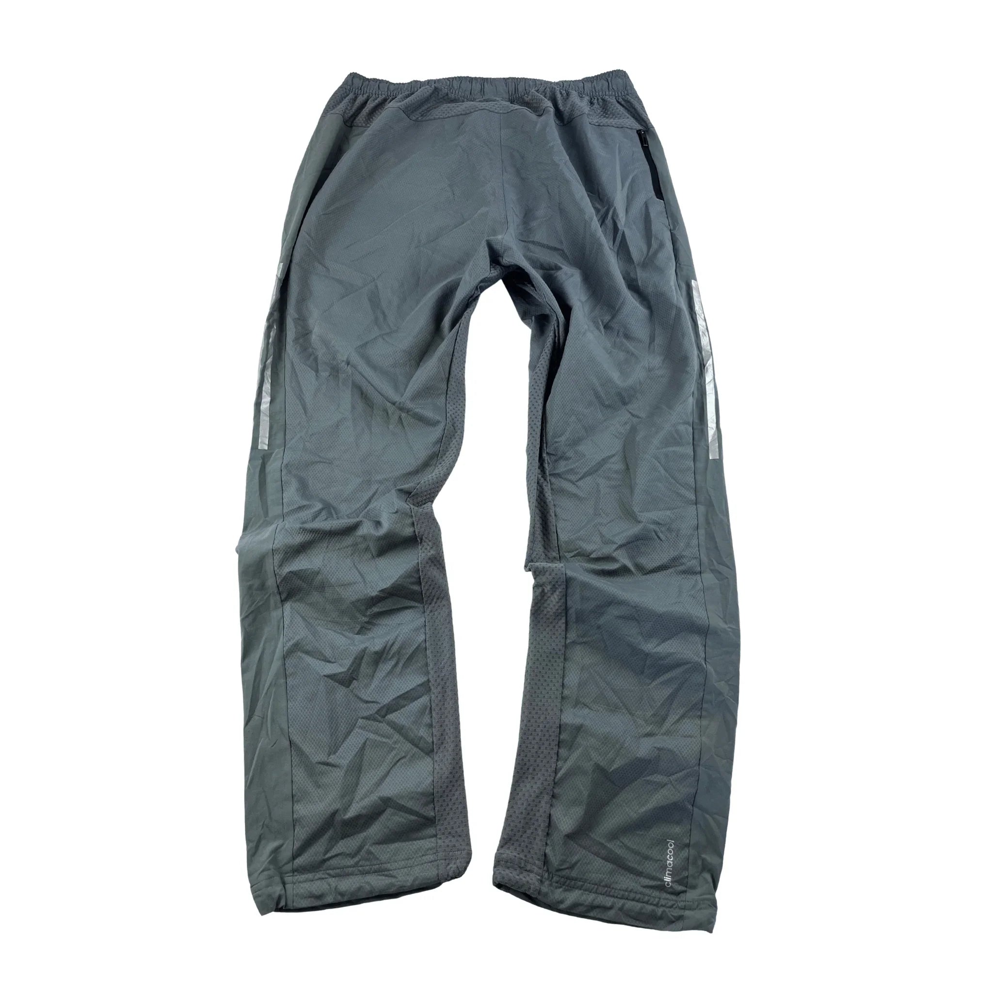 Adidas Trackpants Vintage Schwarz von Kickvault in schwarzem Trainingshosen-Design mit seitlichen Taschen