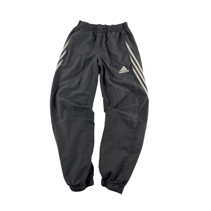 Adidas vintage trackpants classic baggy fit schwarz von Kickvault mit elastischem Bund und seitlichen Streifen