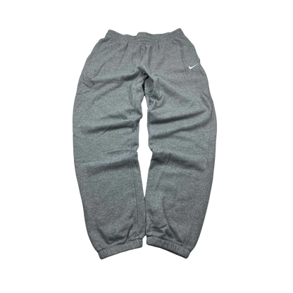 Nike Jogginghose grau baggy bequem von Kickvault mit elastischem Bund und Knöchelabschlüssen