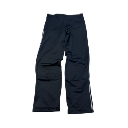 Limitierte Nike Streetwear Hose von Kickvault in Schwarz mit weißen Streifen und komfortablem Schnitt