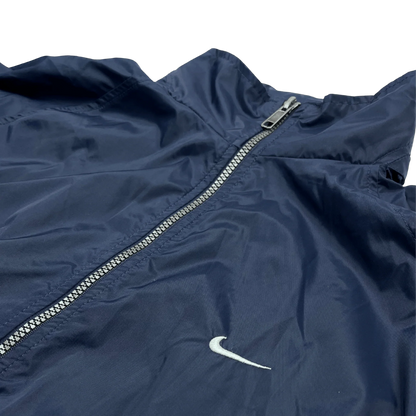 Originale Nike Track Jacket kaufen in Marineblau mit Reißverschluss und weißem Nike Logo von Kickvault