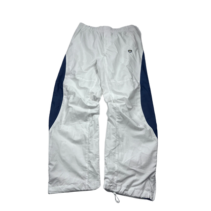 Nike TN Trackpants vintage rare baggy fit weiße Trainingshose mit blauen Seiteneinsätzen von Kickvault